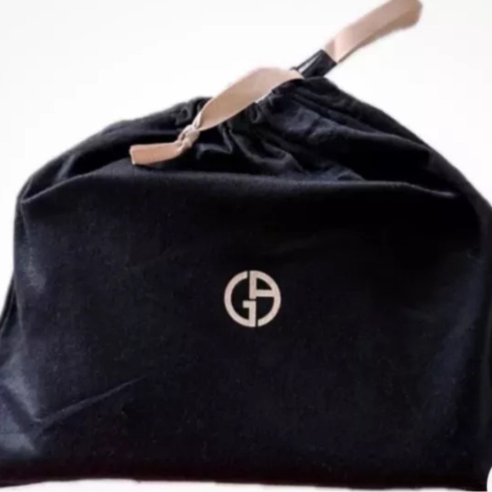 EVA Air x Giorgio Armani~ Business Royal Laurel Class Amenity Kit~ New Sealed
